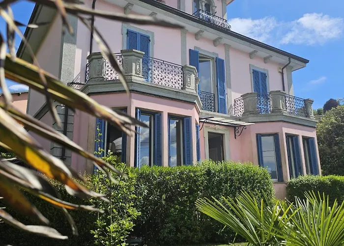 Apartman Maria 2, Lakefront Art On Maggiore