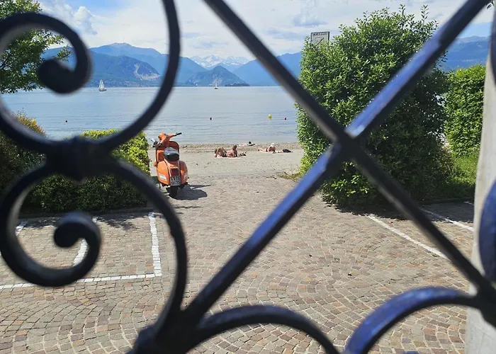 Maria 2, Lakefront Art On Maggiore *